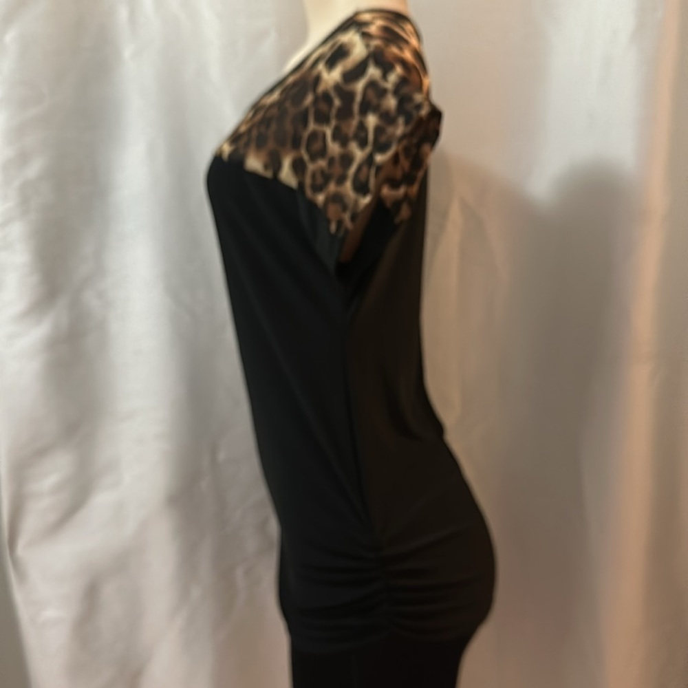 Free Kisses Large Black & Animal Print Blouse - Picture 2 of 3